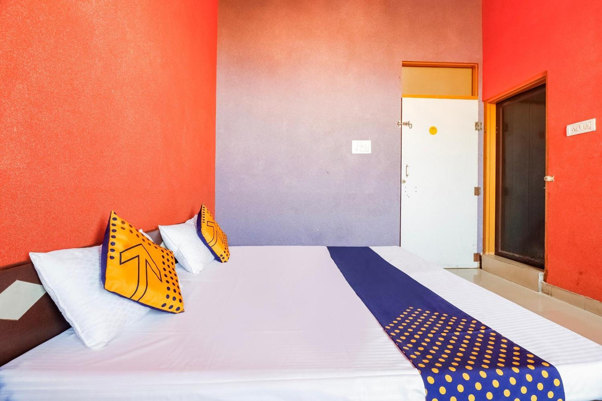 Spot On 68319 Hotel Nakhralo Rajasthan Resort Джапур Экстерьер фото