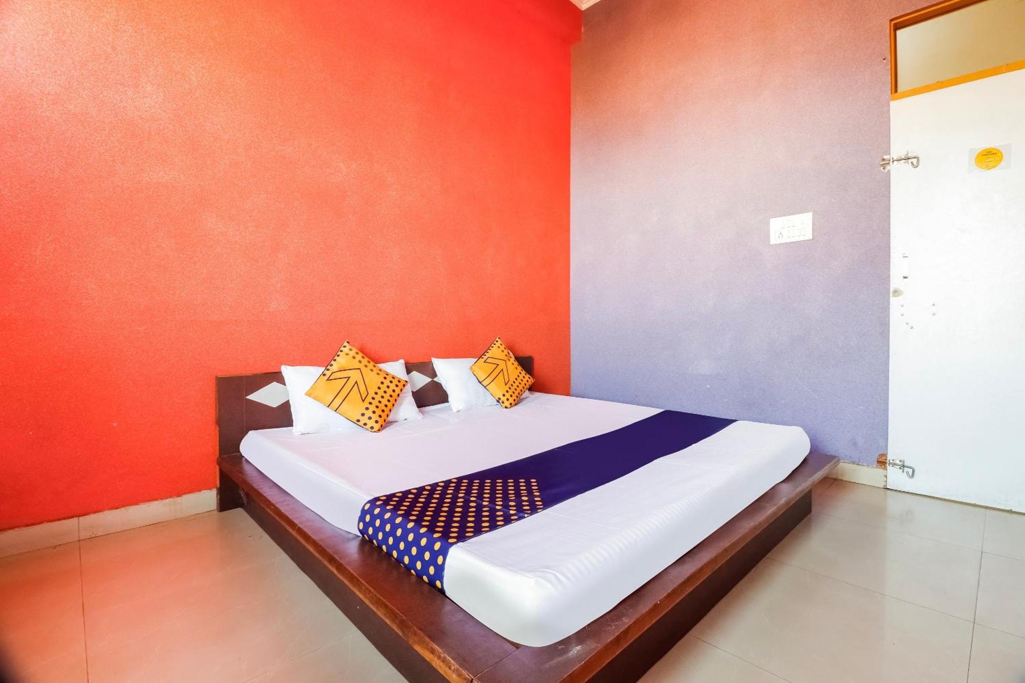 Spot On 68319 Hotel Nakhralo Rajasthan Resort Джапур Экстерьер фото